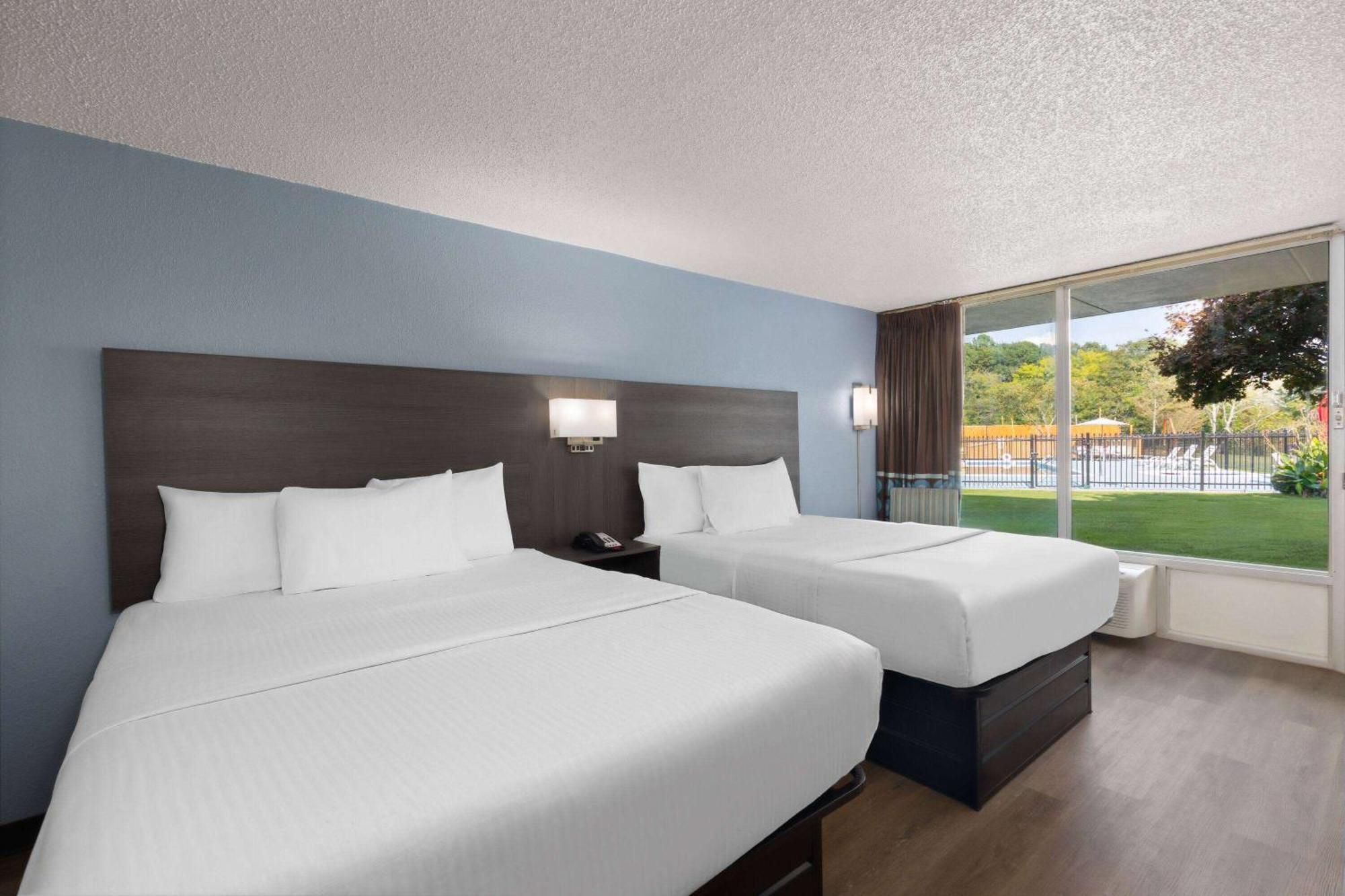 Super 8 By Wyndham Riverside Al Екстер'єр фото